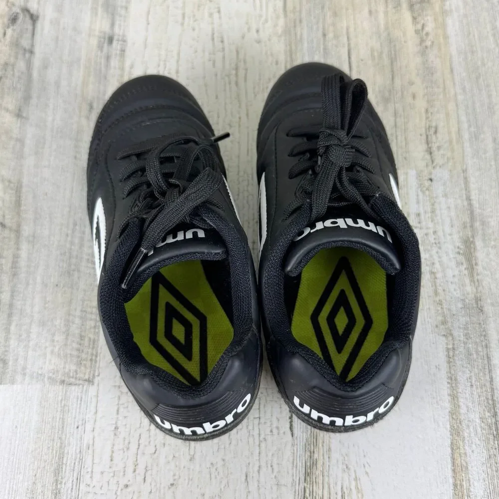 Umbro Boy's Classico Fg Jr. Soccer Cleats, Size 12